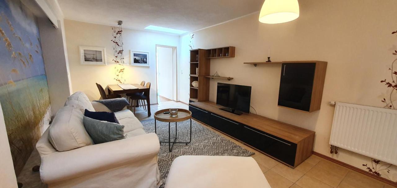 Pension Zum Riedensee Bastorf Exteriör bild