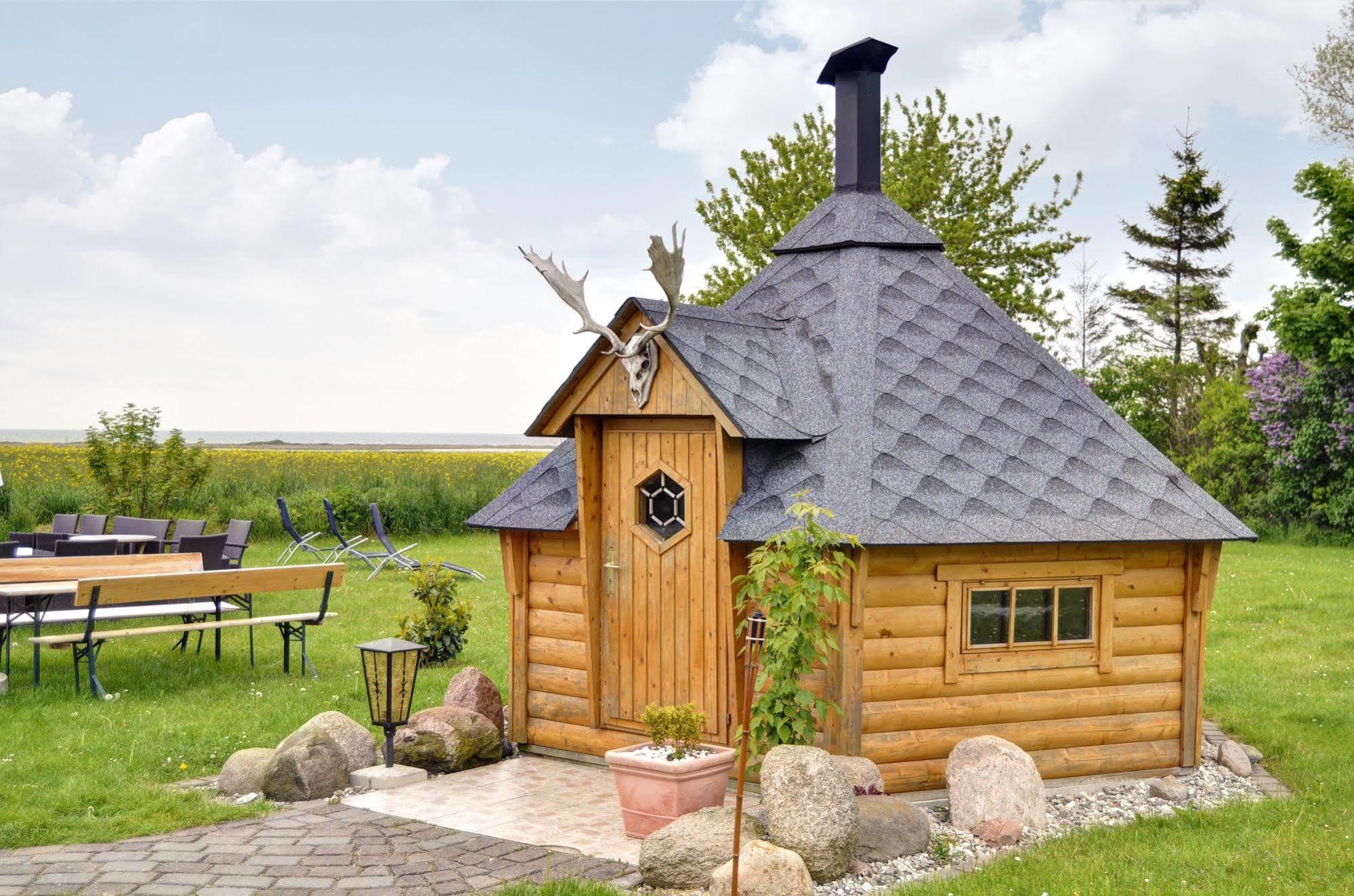 Pension Zum Riedensee Bastorf Exteriör bild