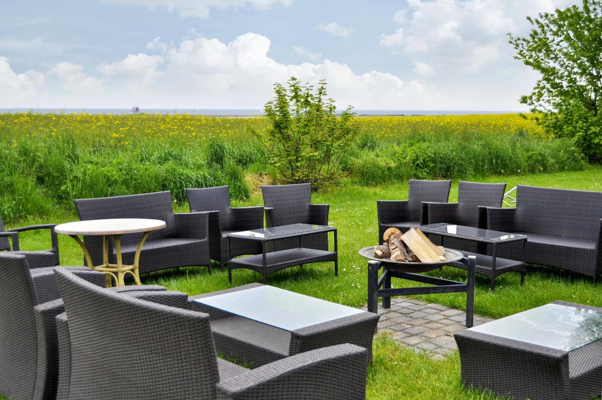 Pension Zum Riedensee Bastorf Exteriör bild